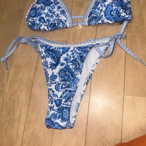 Shein Bikini- Blue Floral Bikini Set - Picture 3 of 3